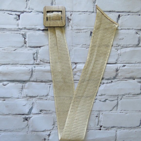 Vintage 1980s Wide Cream Macrame Belt With Faux Wood Square Belt Buckle - Picture 8 of 8